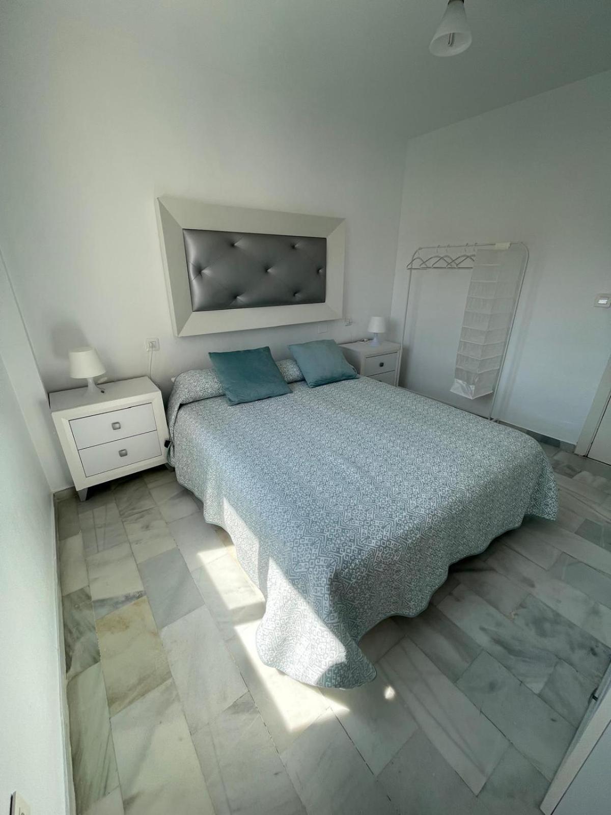 Apartamento Jardines Del Rocio Torre Del Mar Zewnętrze zdjęcie